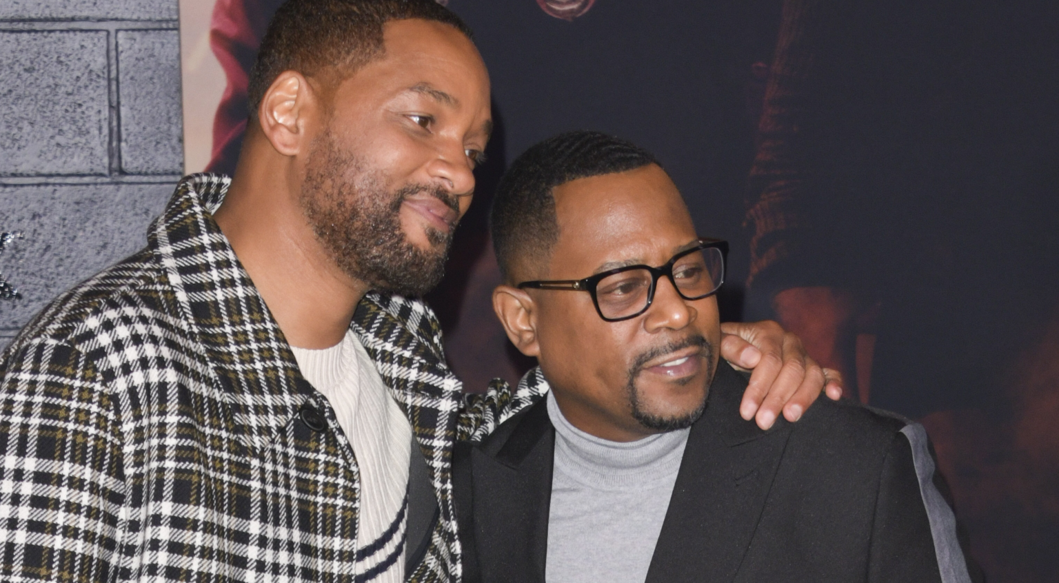 Martin Lawrence Gains 50 LBS . . . Fans Say He's Barely Recognizable ...